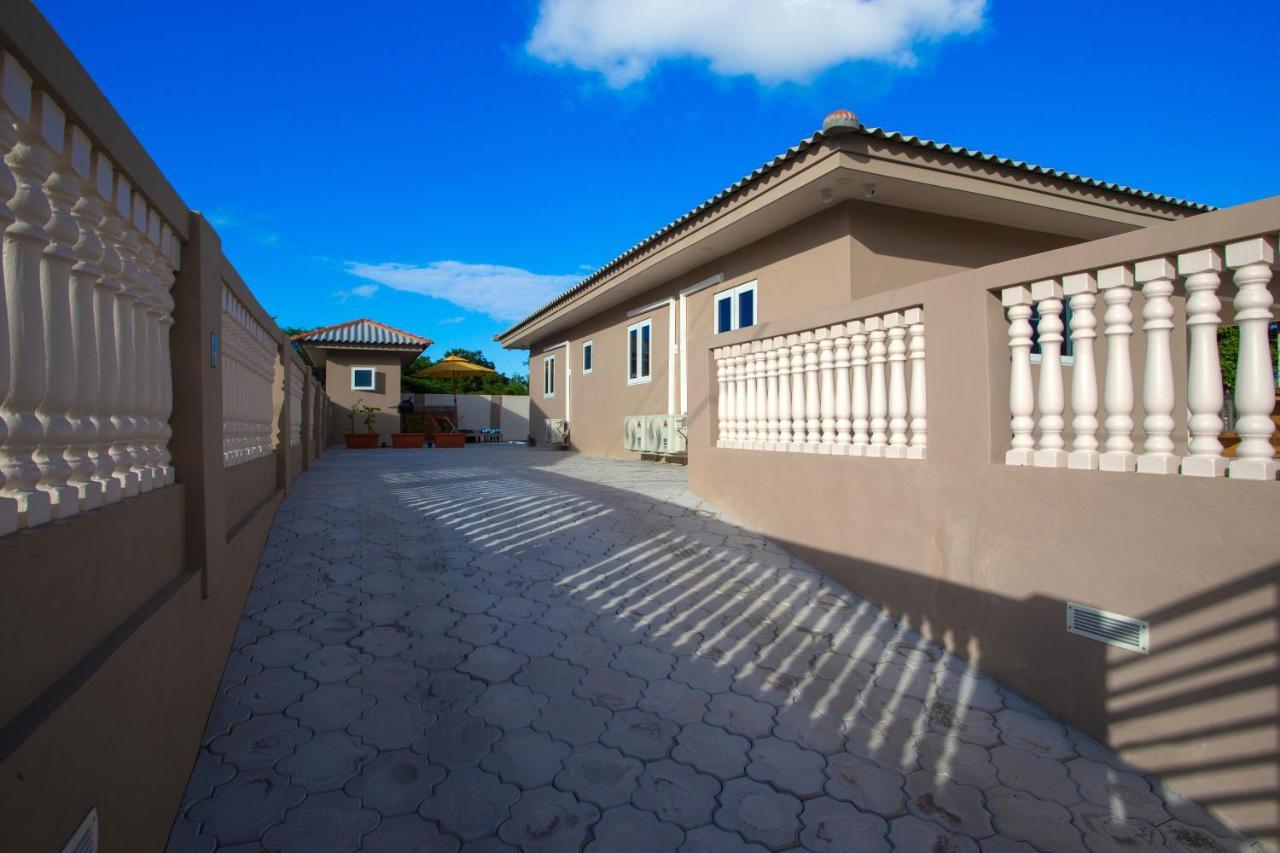 Lovely Caribbean Family Villa With Private Pool Willemstad Ngoại thất bức ảnh